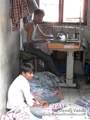 Textile business is one of the main activities held at Darhavi slum. 039 Mumbai-Bombay-Dharavi-Slum India 3910