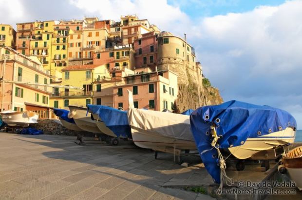 Manarola behing the fishermen boats