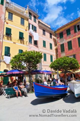 Square with boats in Vernazza