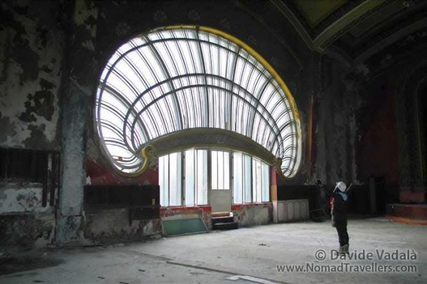 Gigantic shell window in the Theatre Hall