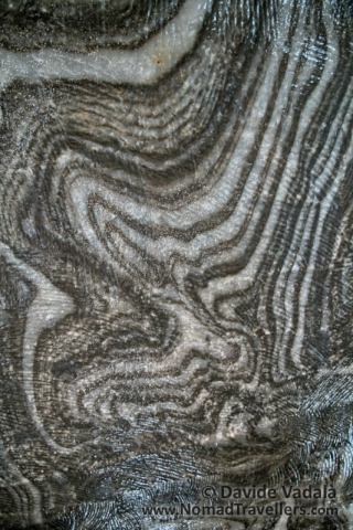 Nice patterns visible in the minerals
