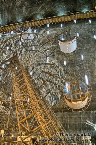 The spinning wheel inside the main hall of Salina Turda