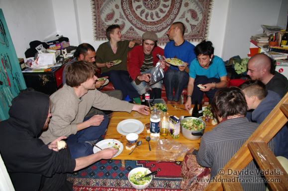 Eating a yummy meal while couchsurfing