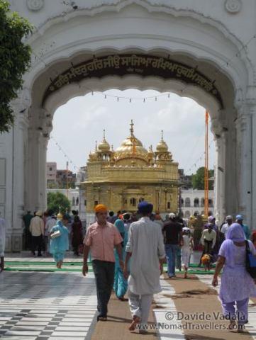 Sikh people use to offer food to pilgrims