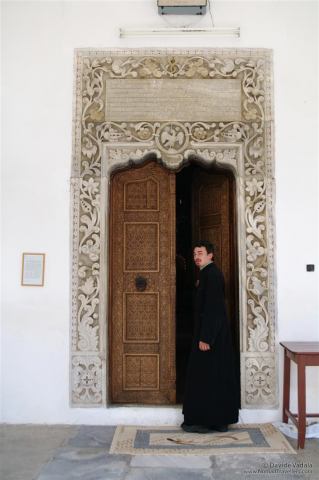We get a ride in a old Dacia car with an orthodox priest with whom we are able to speak in french: he is going to another town shortly passing through his monastery.  006-Monastery-Giurgiu-Romania-Photo-Story0126